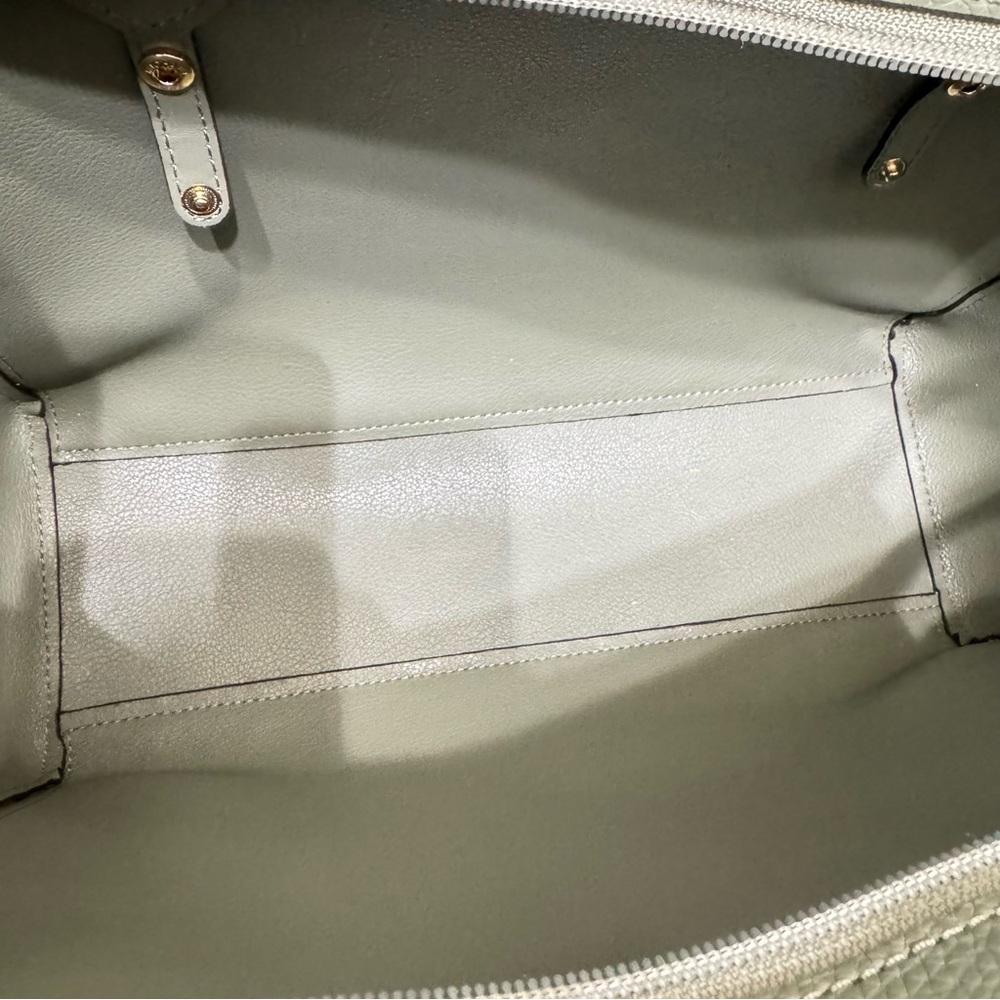 Michael Kors - Maisie Large Pebbled Leather 2-in-1 Tote Bag - Army Green - Picture 12 of 13